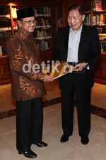Yayasan Habibie Terima Bantuan Rp 3 M