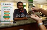 Dekati Lebaran, Warga Ramai ke Pegadaian