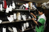 Di bulan Juli dan Agustus 2012 diperkirakan omzet bisa mencapai Rp 1,2 triliun hingga Rp 1,280 triliun.