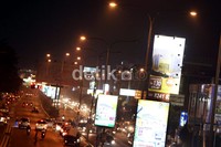 Calon pemudik yang akan melintas di malam hari harus lebih berhati-hati karena banyak lampu di jalan-jalan wilayah Kota Bekasi yang tidak berfungsi alias padam.