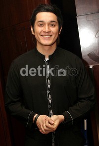 Gantengnya Mille Khan saat ditemui dalam jumpa pers film Cinta Suci Zahrana di Gandaria City, Jakarta Selatan, Selasa (7/8/2012). (Gusmun/detikHot).