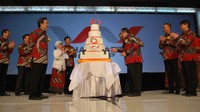 Pemotongan kue ultah Wahanaartha Group. (dok Wahana)
