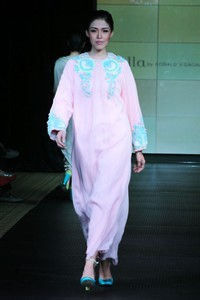 Ronald V. Gaghana Splash & Spring. Plaza Indonesia Fashion Week Special Ramadhan 2012 at Function Hall Plaza Indonesia lantai 2. Jakarta. [Foto: Mohammad Abduh/Wolipop]