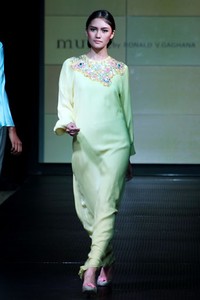 Ronald V. Gaghana Splash & Spring. Plaza Indonesia Fashion Week Special Ramadhan 2012 at Function Hall Plaza Indonesia lantai 2. Jakarta. [Foto: Mohammad Abduh/Wolipop]