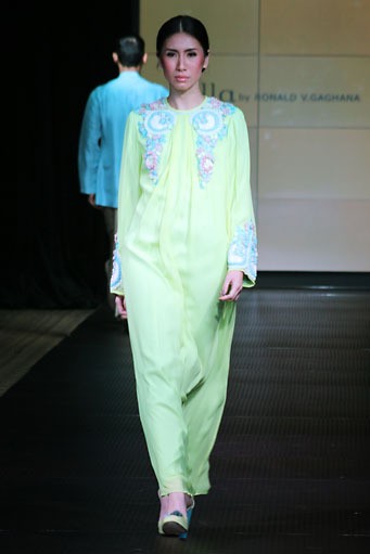 Ronald V. Gaghana Splash & Spring. Plaza Indonesia Fashion Week Special Ramadhan 2012 at Function Hall Plaza Indonesia lantai 2. Jakarta. [Foto: Mohammad Abduh/Wolipop]