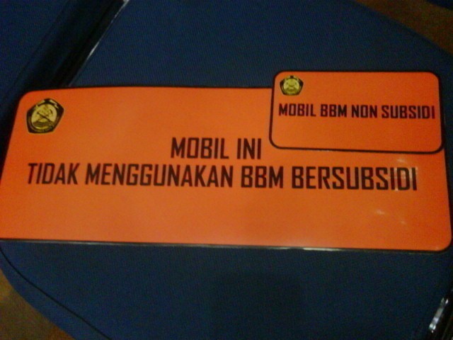 Jero Wacik Akui Pemasangan Stiker BBM Non Subsidi Masih Ada Kekurangan