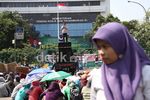 Kemenakertrans Didemo Ratusan Buruh