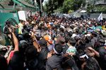 Demo Kedubes Myanmar Berlangsung Panas