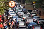 Macet, Pemotor Terobos Jalur Hijau
