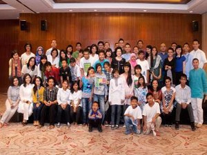 Berbuka Dengan Sajian a la Timur Tengah Bersama Anak Jalanan