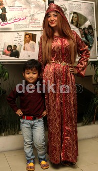 Di bulan Ramadan ini, sepertinya mantan istri Saipul Jamil itu tak ingin tampil buka-bukaan. (Gusmun/detikHot).