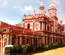 Jamiul Alfar Jummah, Masjid Merah Menjulang di Kolombo