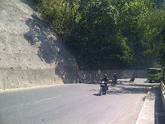 Waspadai 2 Titik Rawan Kecelakaan di Jalur Sumedang ke Cirebon