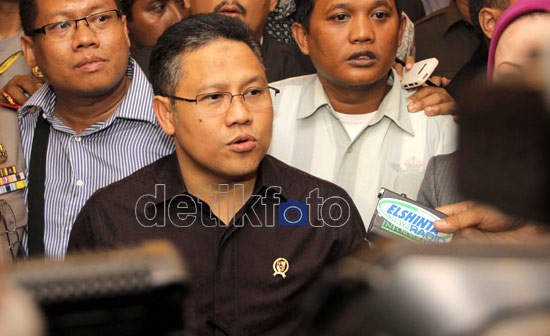 Menakertrans: Lalai Bayar THR, Perusahaan Bisa Dicabut Izinnya
