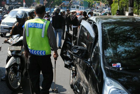 3 Mobil Rusak Akibat Tabrakan Karambol di Semarang, Pengemudi Selamat