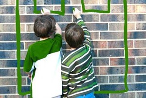 4 Perilaku Menyebalkan Anak yang Ternyata Ada Manfaatnya