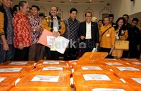 Dalam pendaftaran ini, Ketum Partai Hanura Wiranto tidak terlihat. Hanura didaftarkan oleh Sekjen Partai Dosi Prasetyo dan anggota DPR Akbar Faisal.