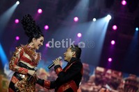 Anang dan Ashanty turut memeriahkan acara ulang tahun RCTI pada Rabu (8/8/2012).