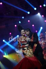 Kemesraan Anang & Ashanty di Atas Panggung