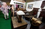 Berburu Furniture Unik dari Kayu Jati