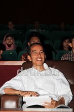 Jokowi Nonton Bareng Brandal Brandal Ciliwung