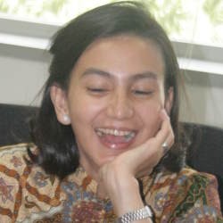 Wanda Hamidah Gugat Cerai Suami!