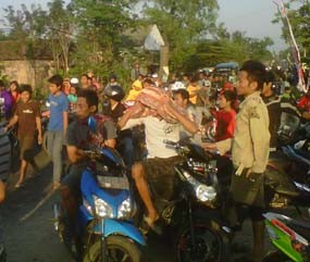 Beberapa Tawuran Pecah Saat Konvoi Motor di Gresik