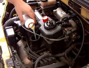 Mobil Makin Modern, Oli Mesin Semakin Encer?