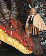 Heidi Klum Digigit Naga