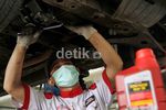 Jelang Lebaran, Bengkel Mobil Panen