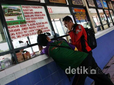 Terminal Kampung Rambutan Sepi Pemudik