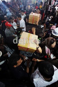 H-5 Lebaran Stasiun Senen mulai dipadati oleh para pemudik untuk pulang ke kampung halaman.