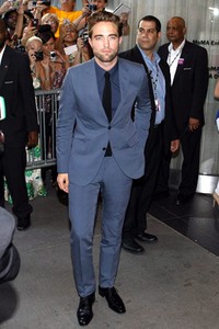Robert Pattinson menghadiri premiere Cosmopolis di New York pada Senin (13/8/2012) waktu setempat. (Neilson Barnard/Getty Images).