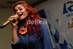 Citra Scholastika dan Rambut Merahnya