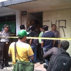 Polisi Kerahkan Anjing Pelacak di Lokasi Pembunuhan Pasutri Uzur