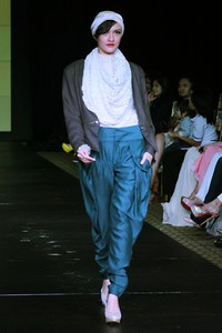 Barli Asmara Plaza Indonesia Fashion Week Special Ramadhan 2012. at Function Hall lantai 2. Jakarta. [Foto: Mohammad Abduh/Wolipop]