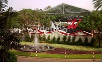 Tenda di halaman tengah antara Istana Merdeka dan Istana Negara. Malam hari pada 17 Agustus 2012 nanti, di sini digelar resepsi peringatan yang dihadiri wakil dari negara-negara sahabat. Luhur Hertanto/detikcom.