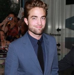 Robert Pattinson Dilirik Perankan Lawrence of Arabia