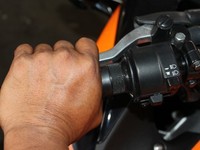 10 Hal yang Salah Saat Kencan Bareng Motor Tercinta