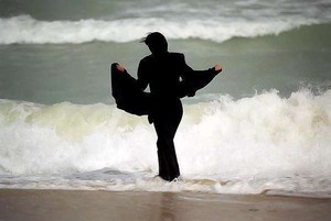 Wow! Ada Pantai Khusus Wanita di Iran