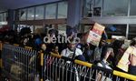 Pemudik Tumpah Ruah di Pelabuhan Makassar