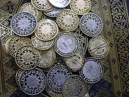 Penggiat Dinar dan Dirham: Pakai Uang Kertas Itu Haram!