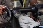 Jasa Vermak Pakaian Kebanjiran Order