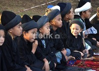 Kelompok anak-anak An Nadzir juga ikut bersuka cita menyambut Hari Raya Idul Fitri.