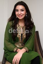 Baju Kaftan ala Manohara