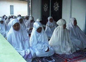 Jamaah Tarekat Anfusiyah Sudah Berlebaran