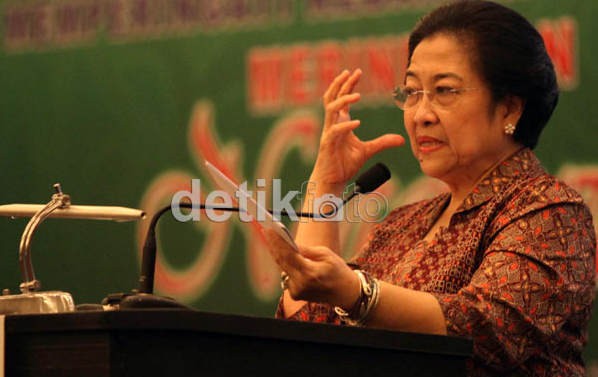 Ditemani Istri, Wapres Boediono Juga Datangi Rumah Megawati