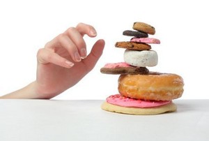 Kuatkan Diri dari Godaan Makanan Manis Saat Lebaran