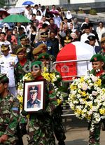 Mantan Ketua MPR/DPR Kharis Suhud Meninggal
