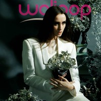 Dress: Tri Handoko, Photographer: Nurulita, Stylist: Ferdy Thaeras, Assistant Stylist: Alissa Safiera, Make-up & Hair-do: Bubah Alfian & Team, Dekorasi: Nefi Decor (08158227111), Model: Sylwia @Posh.